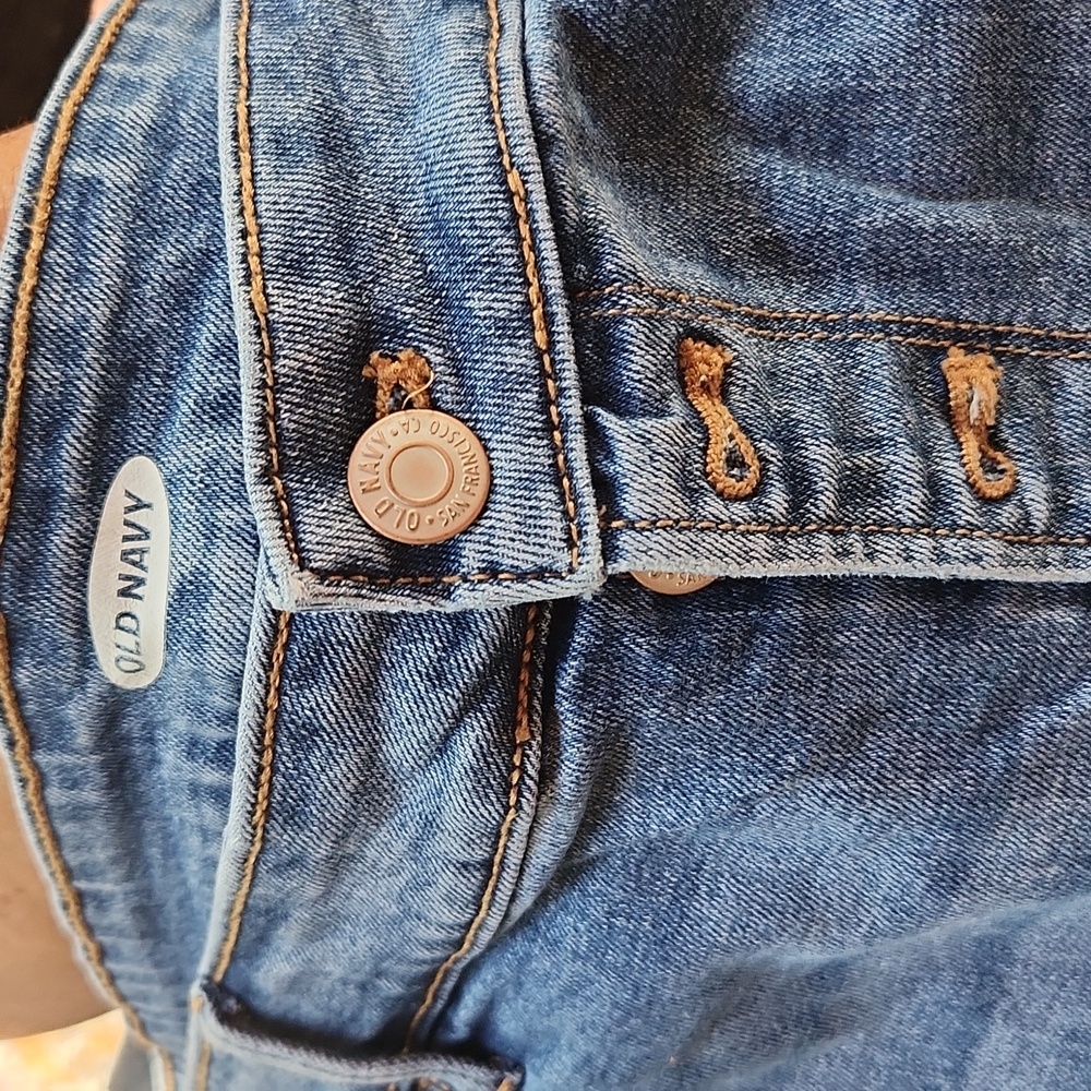 Old Navy shorts 16